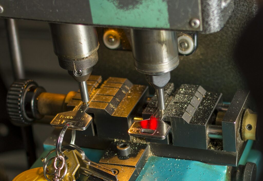 Locksmith key maker tools